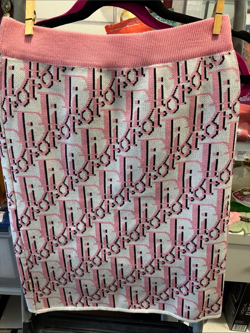Extremely cute Pink Patterned Knit Pencil Skirt with lettered motif